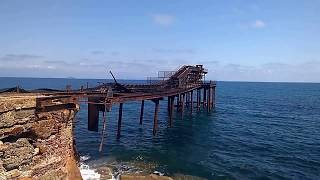 preview picture of video 'CABINA DI VIGNERIA E IL PONTILE ARCHEOLOGIA INDUSTRIALE A RIO MARINA ISOLA D'ELBA 26/08/2014'