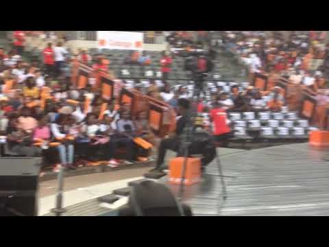 WILLDY DYNERO - au concert de NAZA sac a dos fait crielle le palais