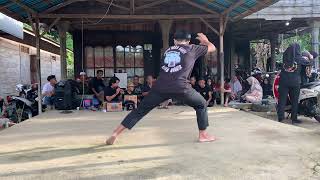 Download lagu membunga kuntau dari Tabalong mp3 Download lagu membunga kuntau dari Tabalong mp3