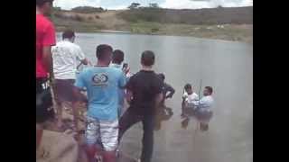 preview picture of video 'Batismo da Igreja Batista Ebenezer em Ararendá-ce'