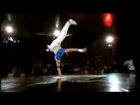 Ronnie vs. Bootuz @ Red Bull BC One 2006