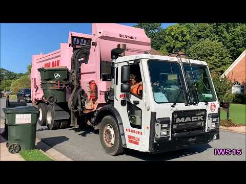 Red Oak Sanitation • Mack LR McNeilus ZR Garbage Truck