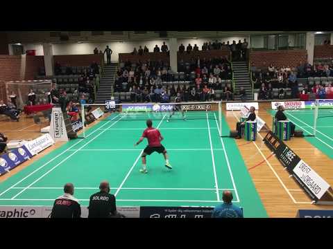 Joshua Eipe sejrer med flot netruller - badmintonligaen