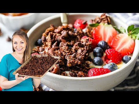 Simple, Customizable Chocolate Granola that Tastes Great on It's Own