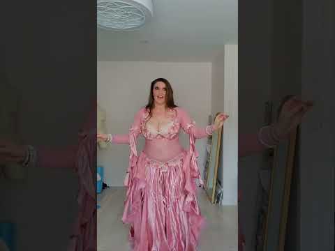 Cassandra Fox Dances to "Summer Season" by Artem Uzunov