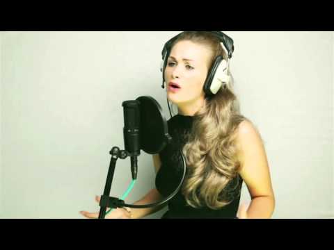 Pete Pinnington Presents - Absolute Divas - Katy Perry