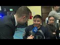 Rico Verhoeven geeft sportles aan kinderen: 'Hij is heel groot!'