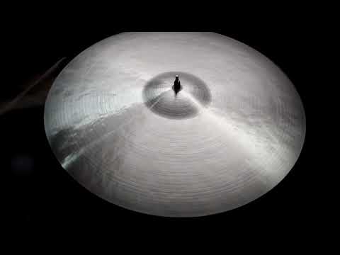 20 EJ Vibe, 1948g   Handcrafted cymbals by Craig Lauritsen