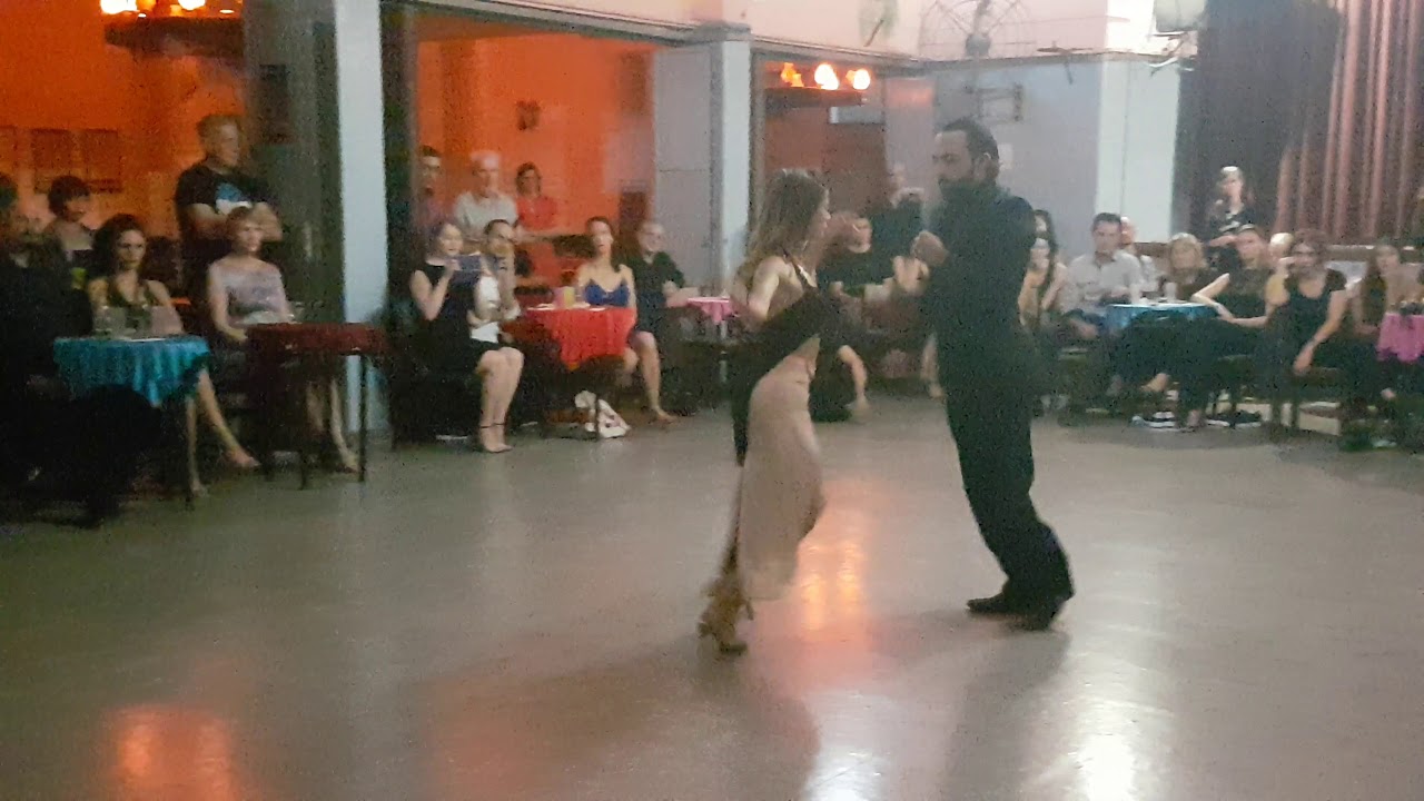 CAROLINA GIANNINI y LEO DI COCCO en Viva La Pepa Milonga (1/2)