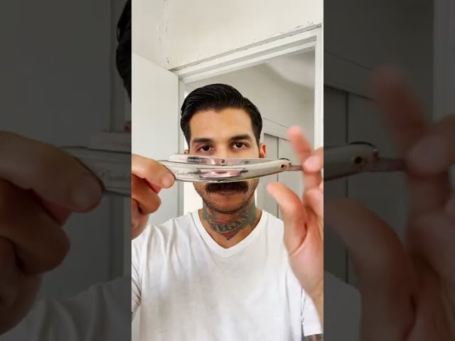 Vídeo relacionado con MÜHLE - Maquinilla de afeitar de seguridad tradicional (no incluye cuchillas) (negro - peine abierto