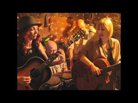 Patsy Matheson & Becky Mills - Seven Buttons - Songs From The Shed session