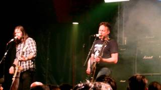 Mustasch - I Hunt Alone