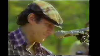 Phil Ochs - War is Over + Interview (Live, 1975)