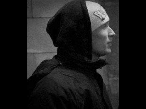 Trzy-Sześć - Między