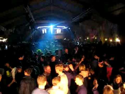 download lagu mp3 mp4 Carnaval Countdown, download lagu Carnaval Countdown gratis, unduh video klip Carnaval Countdown