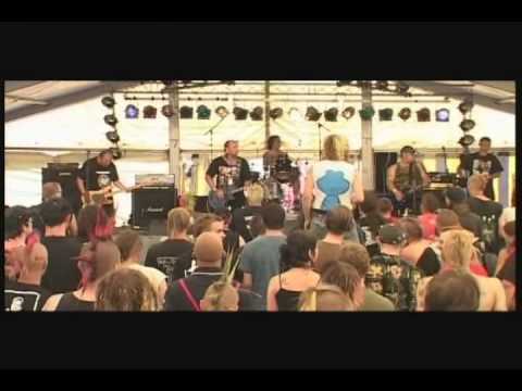 Auróra - Egyszemélyes háború (Force Attack 2004)