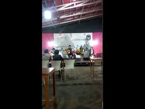 Dhava IMJ live on Kedai Ekspresi, Depok