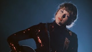 Taylor Swift - betty (Live From ACM Awards) [Part 1]