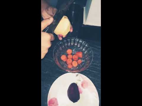 A HEALTHY JUICE FOR GLOW OF OUR skin