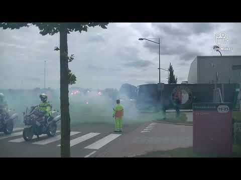 aankomst en vertrek van spelersbus feyenoord vanaf Rotterdam the haque airport