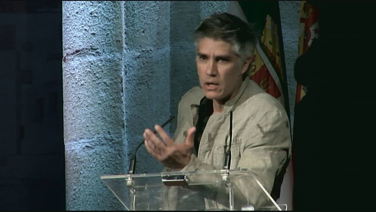 Construyendo el Derecho a la Vivienda. Conferencia  Alejandro Aravena
