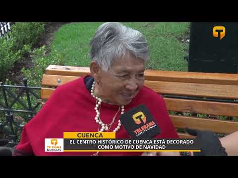 El Centro histórico de Cuenca está decorado como motivo de navidad