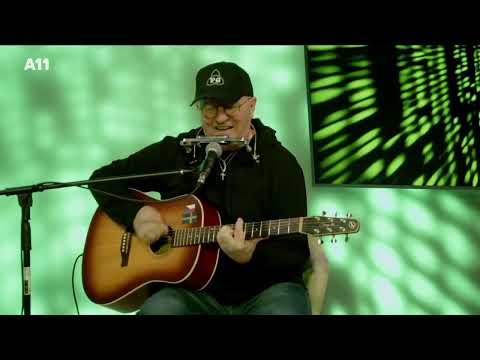 Ivan Hajniš akustic - song "Starý rocker" z českého CD Ivana Hajniše "Kriteria pravdivosti".