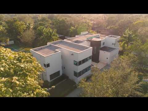 Property Showcase | 6760 SW 124th St, Pinecrest