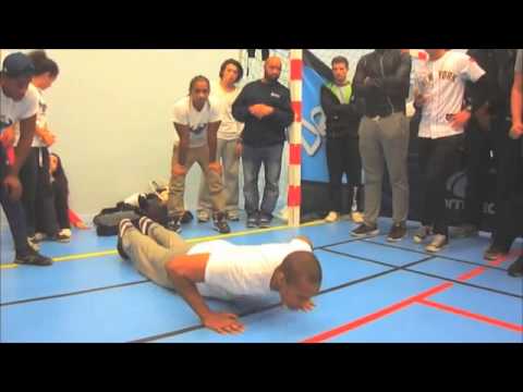 Bar-Monkeyz  Le Début