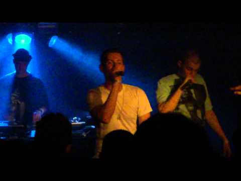 Tommy Vercetti / Manillio / Dezmond Dez @ Rampe Club 5.11.2010 - 1