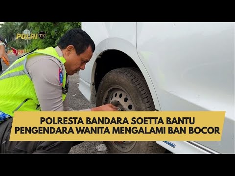 POLRESTA BANDARA SOETTA BANTU PENGENDARA WANITA MENGALAMI BAN BOCOR