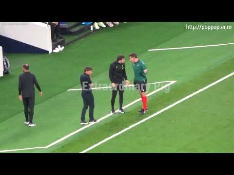 Ryan Mason and Conte protesting to the referee 20220907 Spurs vs Marseille