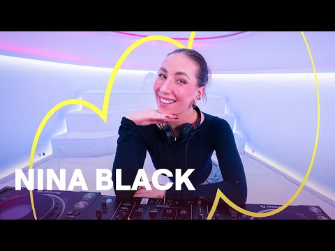 MNM Party: Nina Black