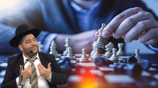 יש גדול שהוא קטן ויש קטן שהוא גדול! סוד הענווה- הרב אפרים שרבני (הרב אפרים שרבני) - התמונה מוצגת ישירות מתוך אתר האינטרנט יוטיוב. זכויות היוצרים בתמונה שייכות ליוצרה. קישור קרדיט למקור התוכן נמצא בתוך דף הסרטון