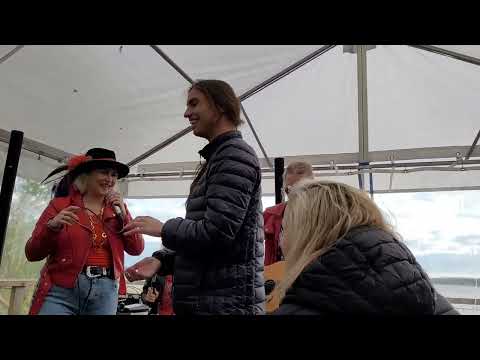 Noora Louhimo Acoustic Experience:  Wasted Years (3.6.2023 Ukkokari, Vaasa)