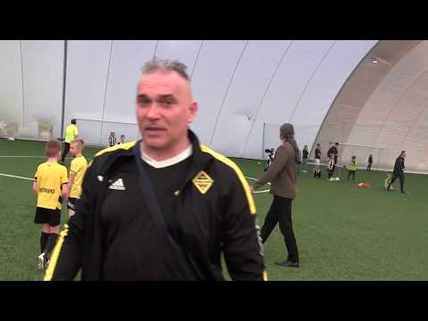 CZ4-Fc Yellow Junior z Kudełkiem w Legnicy pod balonem - Juventus Legnica - IV meczyk -Decathlon Cup