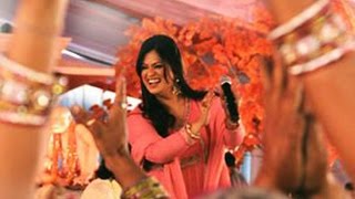 Richa Sharma Live Performance Mahi Ve, Jag Soona Soona Lage, Sajda, Bilo Rani, Zor Ka Jhatka