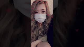 【パンチラ】隙間からチラリ。