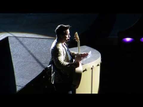 Robbie Williams - talking Danish.... Live in Denmark 23.07.2013