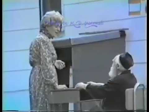 Harav Moshe Feinstein Ztz"l - Summer 1984 - Credit: M.D. Yarmish