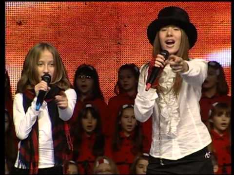 Ana Bolovic i Mia Maleševic-Ko cokolada (2009)
