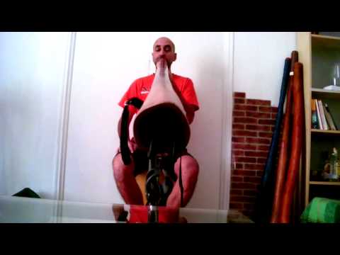 60 second Didgeridoo Challenge - Carlos Alonso (Mere)