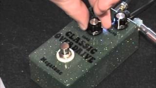Megatone Classic Overdrive guitar effects pedal demo with Gibson SG