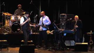 Al Jarreau - &quot;We Got By&quot; at the HSBC Jazz Festival