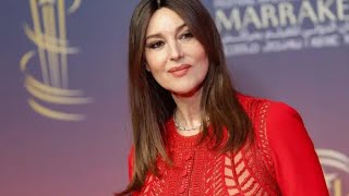 「イタリアの至宝」モニカ・ベルッチ、[Japan News]「ほとんど肌を隠さない」セクシーすぎるドレスの最新投稿とは？