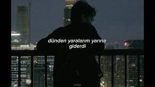 Adamlar - Sarılırım Birine ( Sözleri / Lyrics )