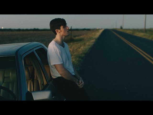 Lauv - Paris in the Rain [Official Video…