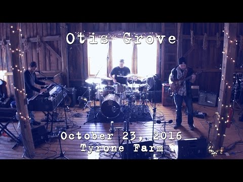 Otis Grove: 2016-10-23 - Tyrone Farm; Pomfret, CT [4K]