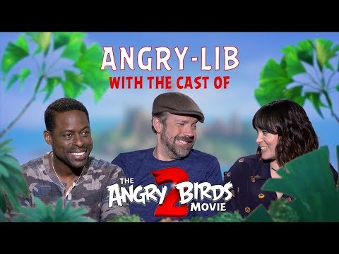 The Angry Birds Movie 2 (Featurette 'Angry-Libs with the Cast!')