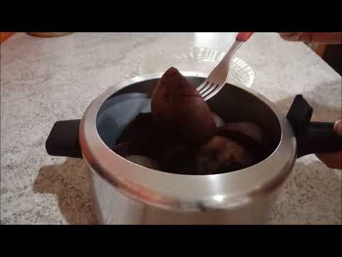 Beetroot in a pressure cooker for 5 minutes, sugar beet under pressure